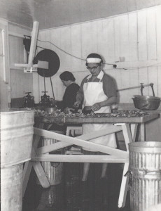 Vintage_Lobster_Canning